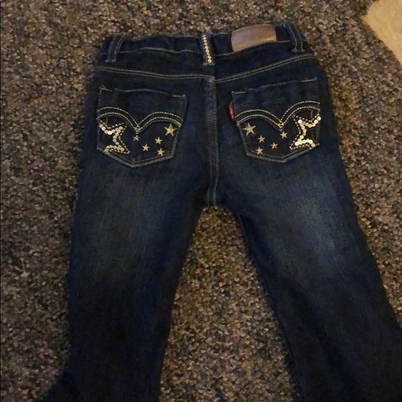 Children’s place tee shirt and Levi kids pants - Picture 5 of 5